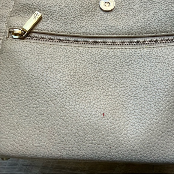 Freshly Picked Mini Classic Cream Diaper Bag - Picture 13 of 16